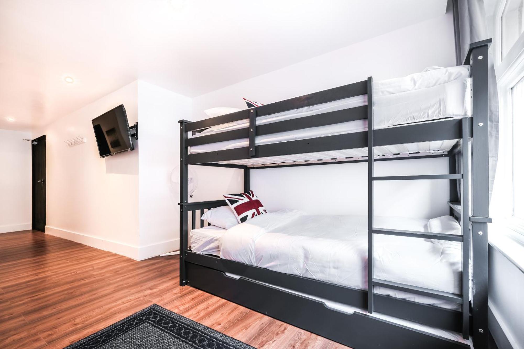 Spacious Apartment In Piccadilly Sleep 6 Vrb London Eksteriør billede